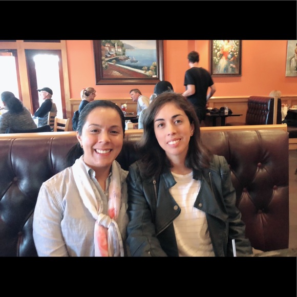 Meet your Posher, Deborah - Picture 4 of 4